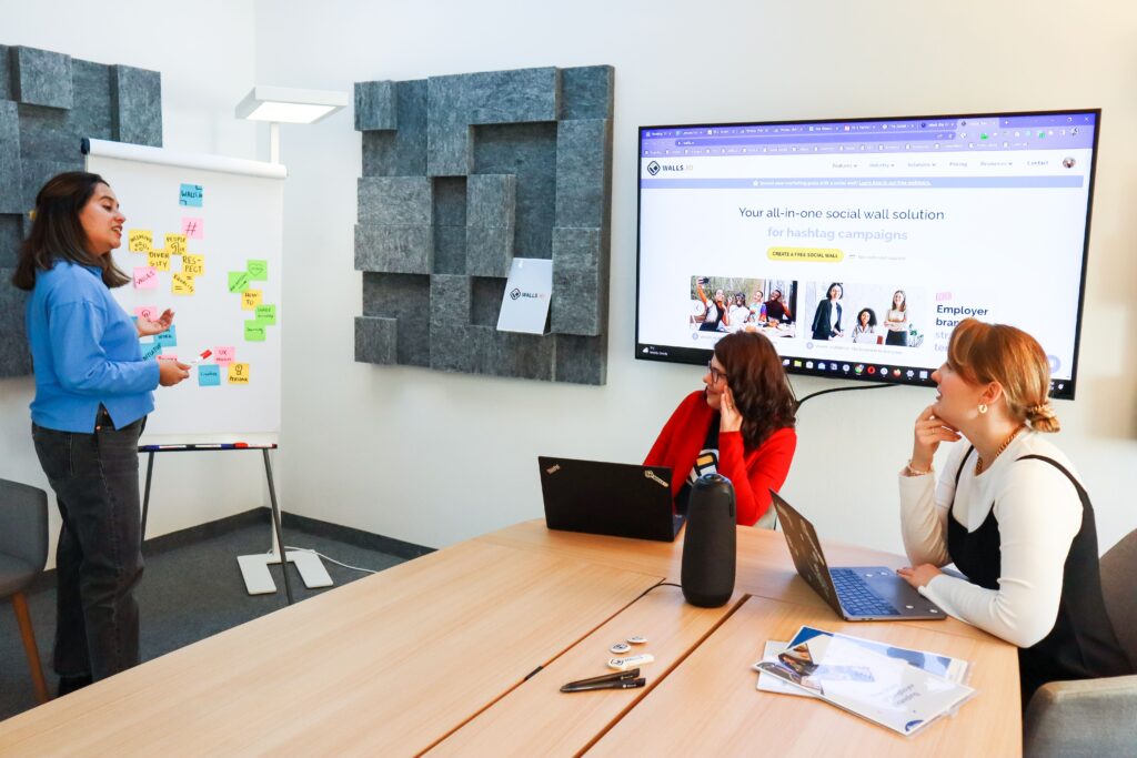 Formation continue équipe commerciale IA MAC Consulting Paris brainstorming équipe atelier professionnel
