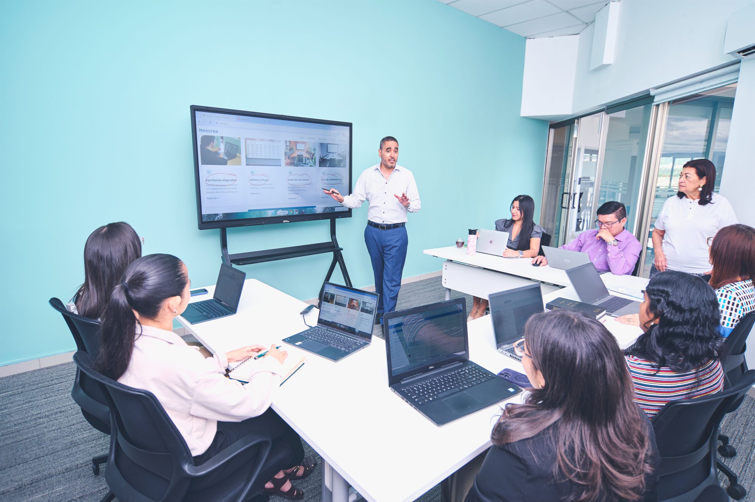 Formation continue équipe commerciale IA MAC Consulting Paris présentation technologie digitale atelier professionnel