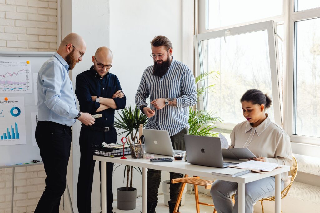 Formation continue équipe commerciale IA MAC Consulting Paris professionnels projet bureau lumineux